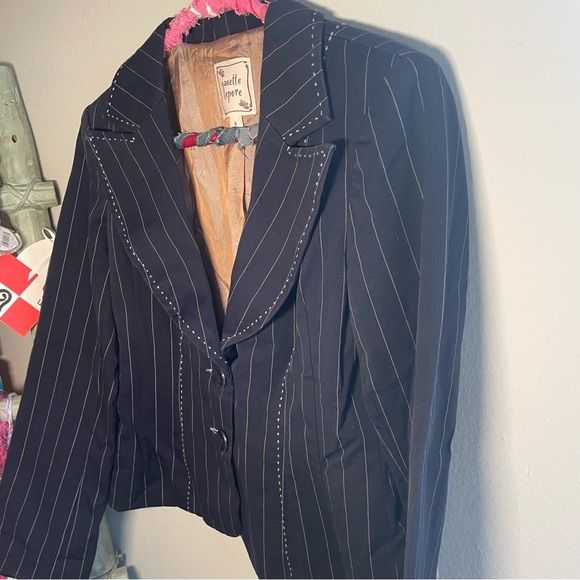 SOLD Nanette Lepore Pinstripe Blazer Professional with cute blue embroidery - Picture 3 of 15